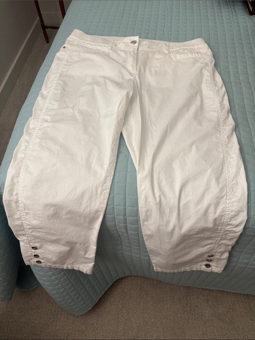 Chico's White Cropped Pants with Silver button accents.